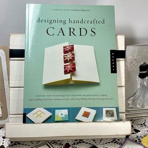 Designing Handcrafted Cards
By Claire Sun-ok Choi